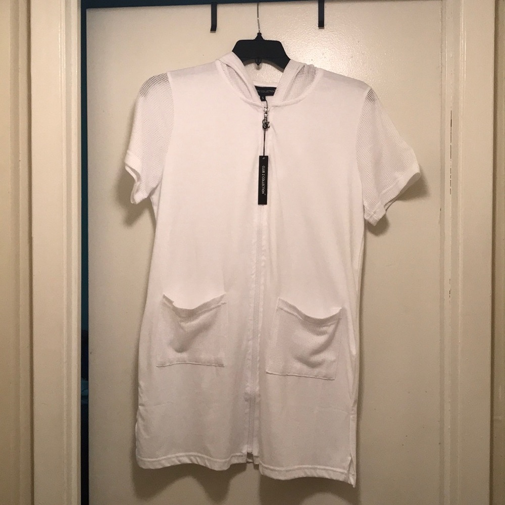 Cover-up. Small fit like a medium